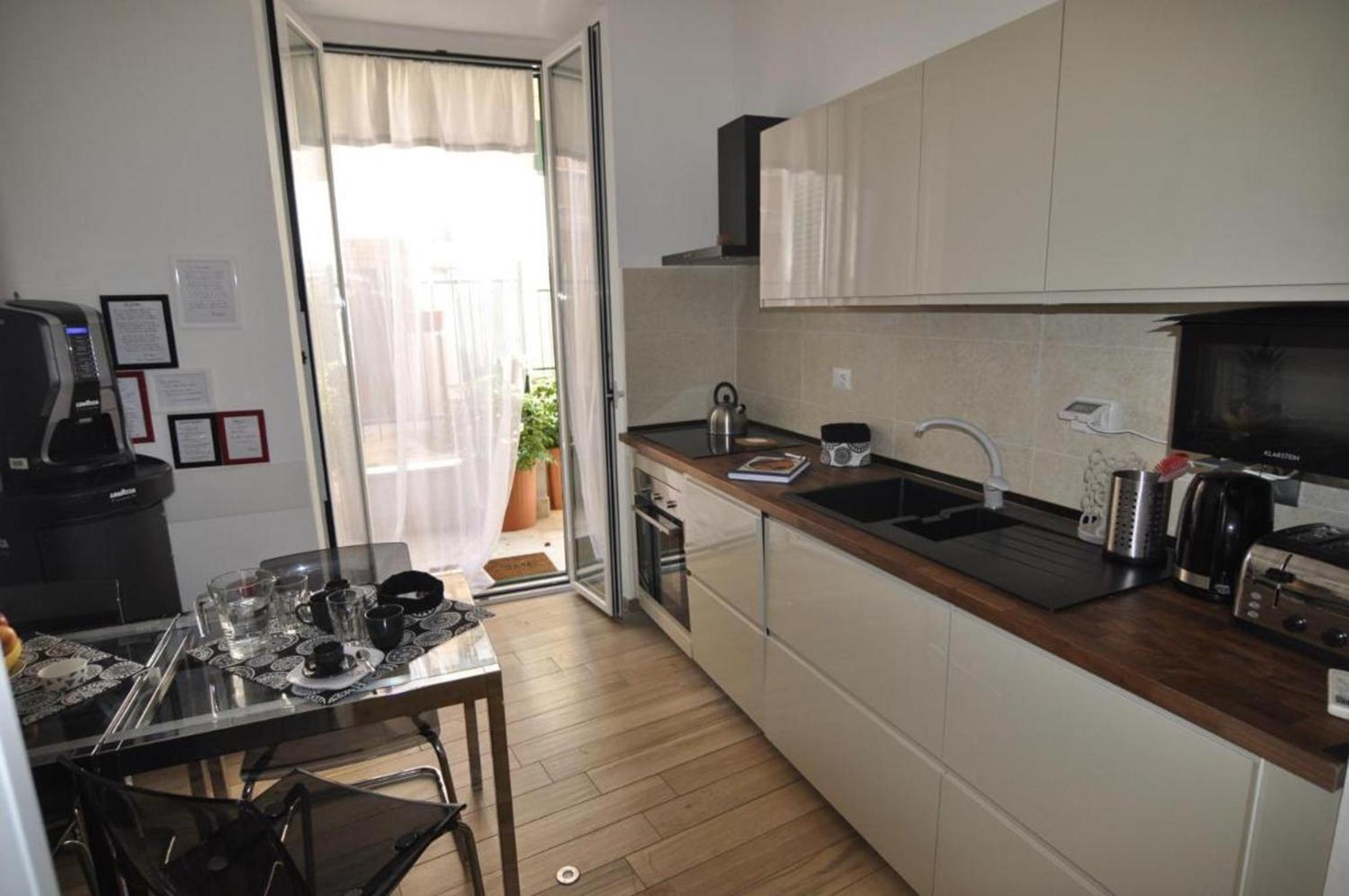 Gasthuis Flatinrome In Trastevere *